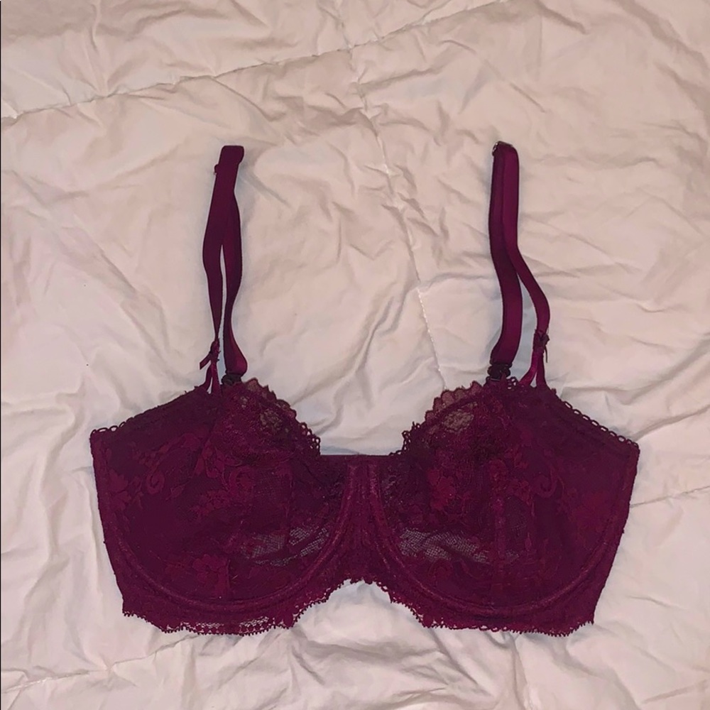 VICTORIA SECRET BRA